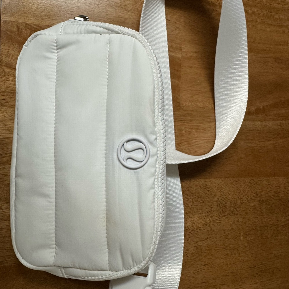 Lululemon Athletica Cream Belt Bag